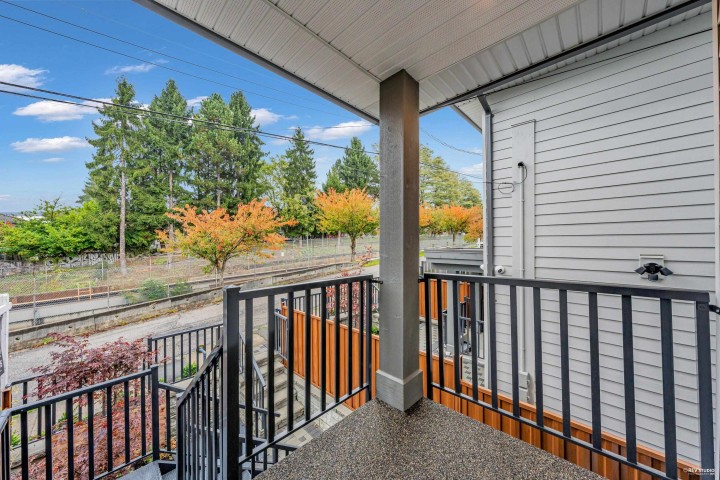 Photo 19 at 1 - 3090 Vanness Avenue, Collingwood VE, Vancouver East