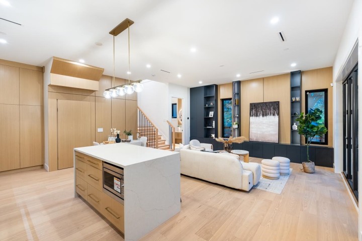 Photo 13 at 487 E 31st Avenue, Fraser VE, Vancouver East