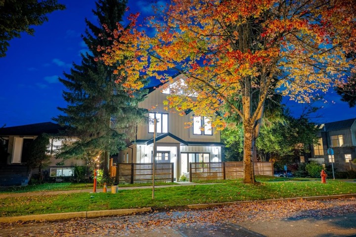 Photo 7 at 487 E 31st Avenue, Fraser VE, Vancouver East