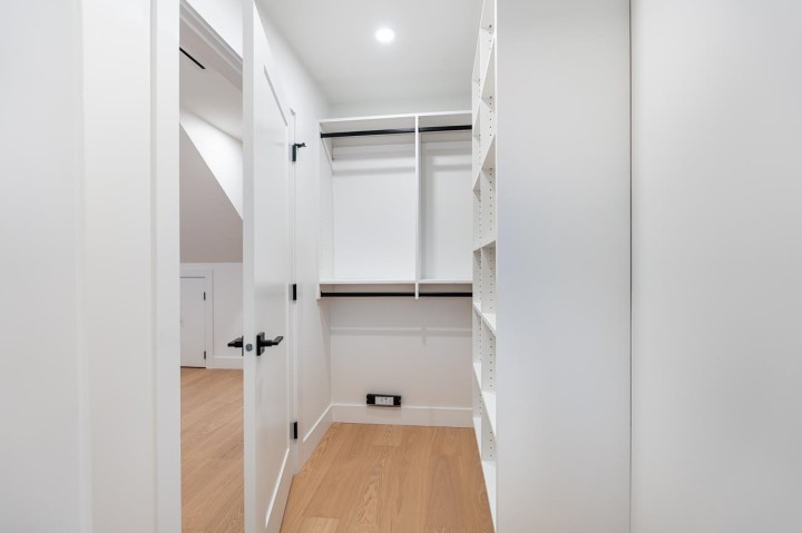 Photo 9 at 487 E 31st Avenue, Fraser VE, Vancouver East