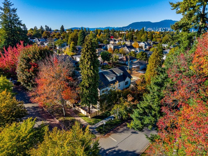 Photo 21 at 487 E 31st Avenue, Fraser VE, Vancouver East