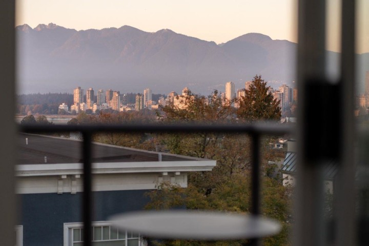 Photo 32 at 402 - 2216 W 3rd Avenue, Kitsilano, Vancouver West