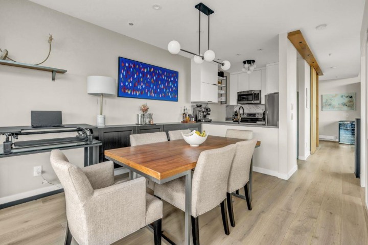 Photo 9 at 402 - 2216 W 3rd Avenue, Kitsilano, Vancouver West