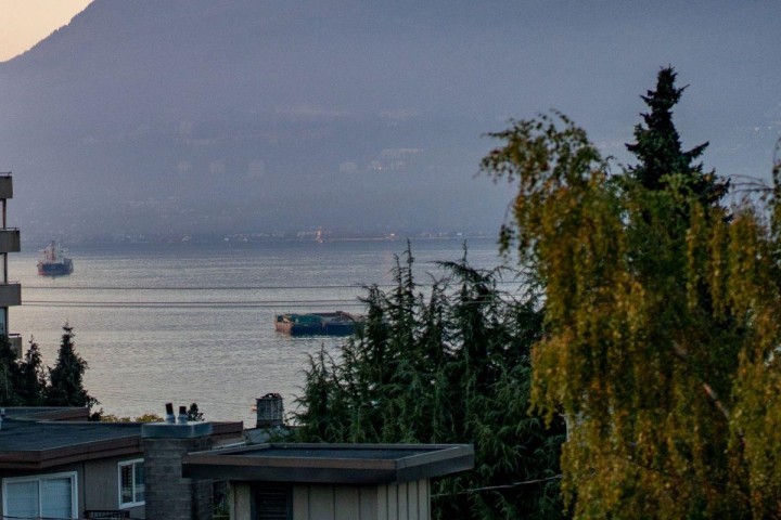 Photo 35 at 402 - 2216 W 3rd Avenue, Kitsilano, Vancouver West