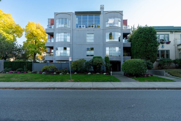 Photo 39 at 402 - 2216 W 3rd Avenue, Kitsilano, Vancouver West