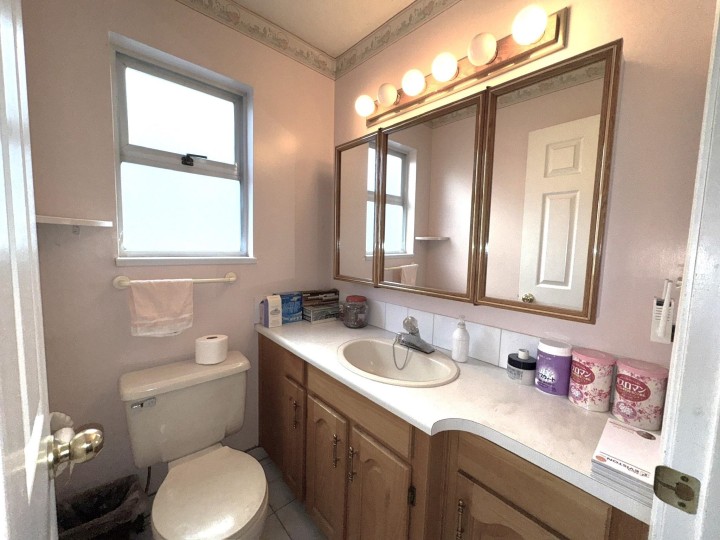 Photo 9 at 963 E 11th Avenue, Mount Pleasant VE, Vancouver East