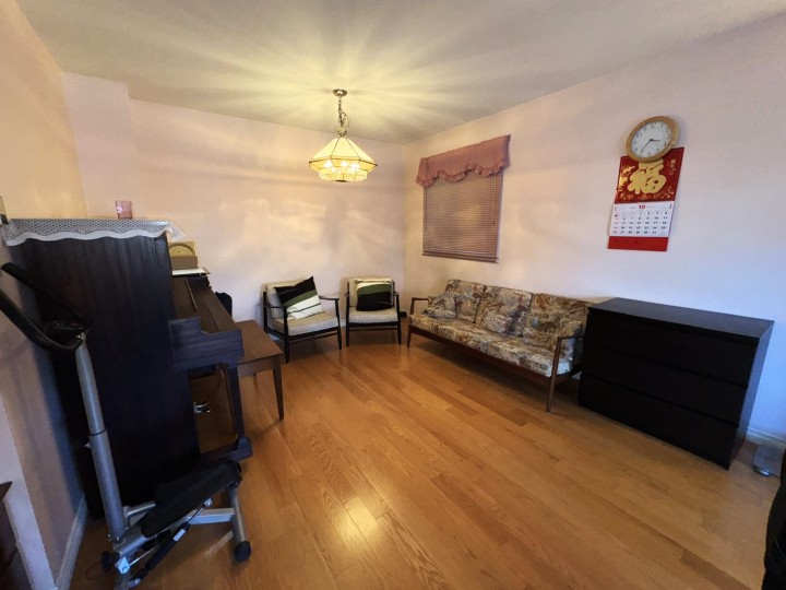 Photo 10 at 963 E 11th Avenue, Mount Pleasant VE, Vancouver East