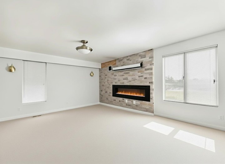 Photo 13 at 1609 Bewicke Avenue, Mosquito Creek, North Vancouver