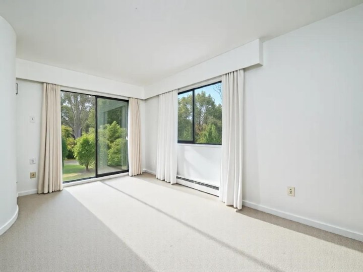 Photo 16 at 1609 Bewicke Avenue, Mosquito Creek, North Vancouver