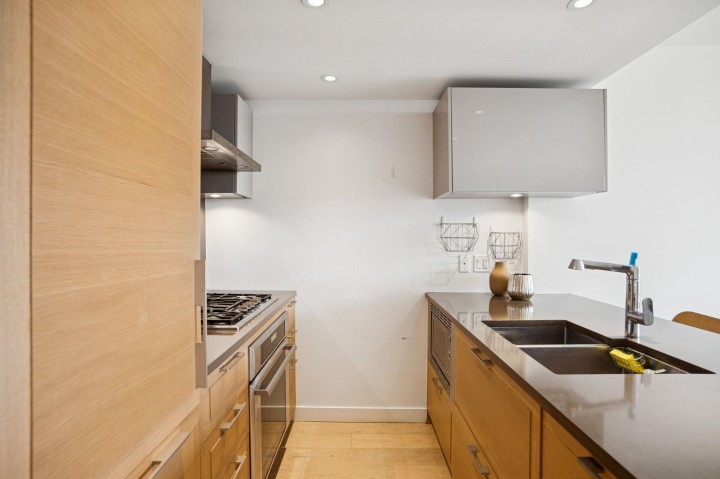 Photo 6 at 506 - 1515 Atlas Lane, South Granville, Vancouver West