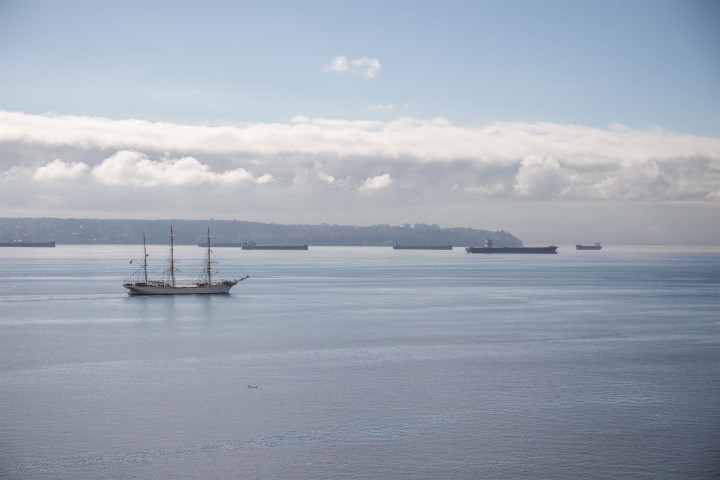 Photo 2 at 902 - 2135 Argyle Avenue, Dundarave, West Vancouver