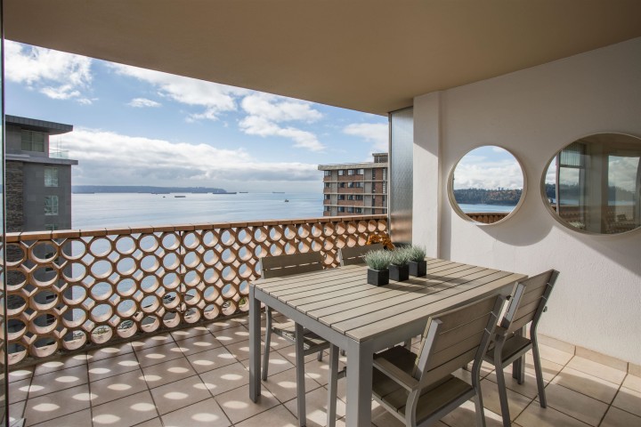 Photo 3 at 902 - 2135 Argyle Avenue, Dundarave, West Vancouver