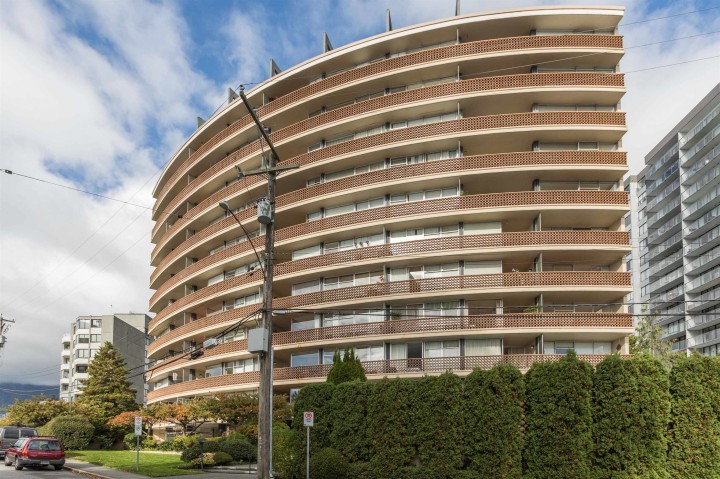 Photo 33 at 902 - 2135 Argyle Avenue, Dundarave, West Vancouver