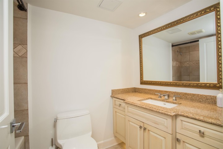 Photo 21 at 902 - 2135 Argyle Avenue, Dundarave, West Vancouver