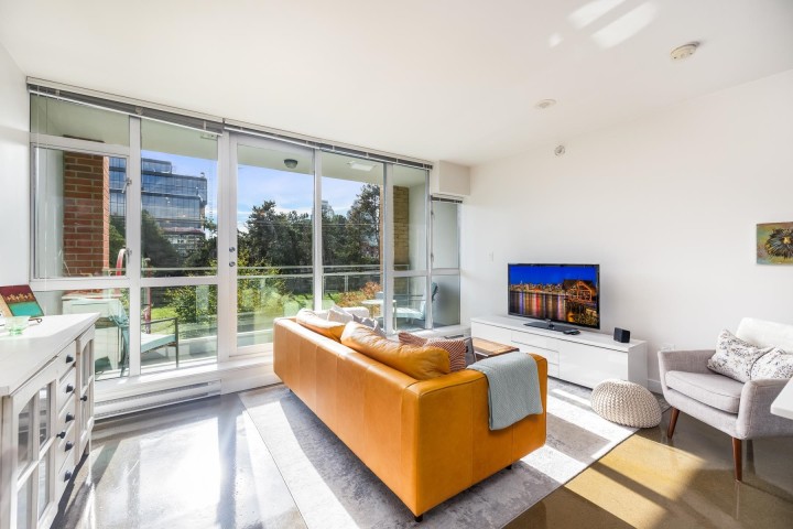 Photo 3 at 318 - 221 Union Street, Strathcona, Vancouver East