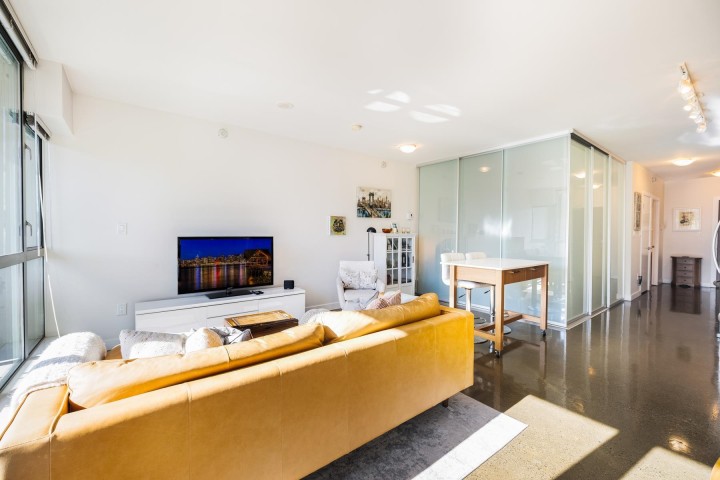 Photo 9 at 318 - 221 Union Street, Strathcona, Vancouver East