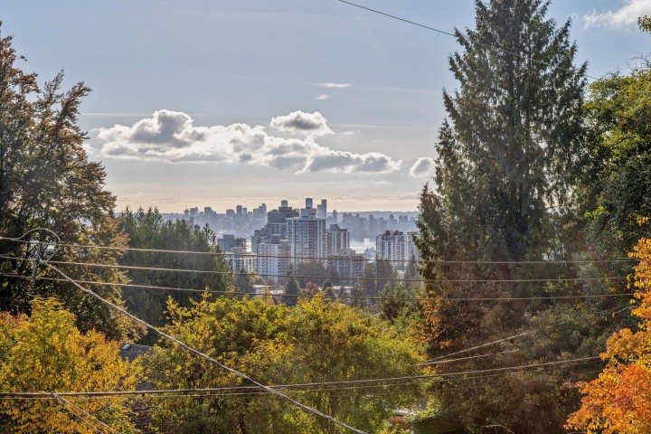 Photo 23 at 458 E 21st Street, Boulevard, North Vancouver