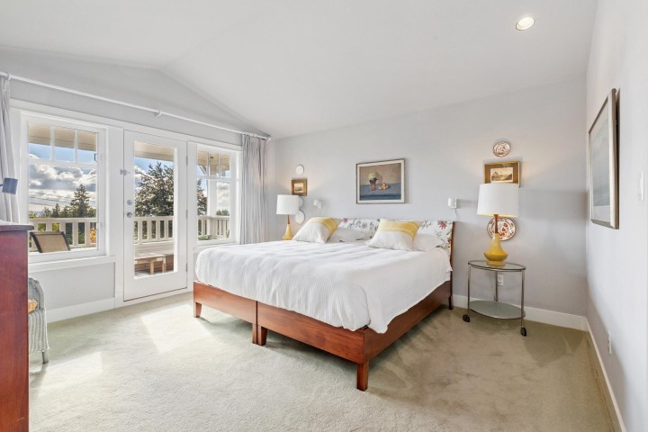 Photo 19 at 458 E 21st Street, Boulevard, North Vancouver