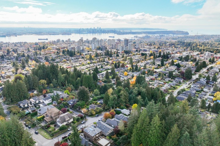 Photo 39 at 458 E 21st Street, Boulevard, North Vancouver