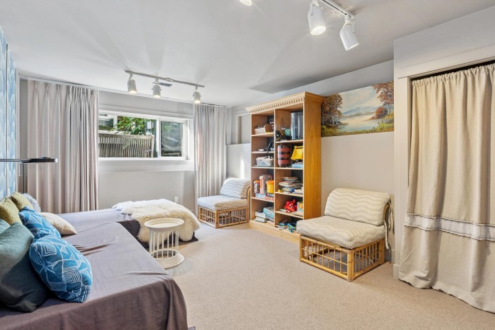 Photo 29 at 458 E 21st Street, Boulevard, North Vancouver