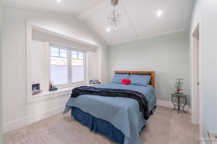 Photo 12 at 146 W 40th Avenue, Cambie, Vancouver West