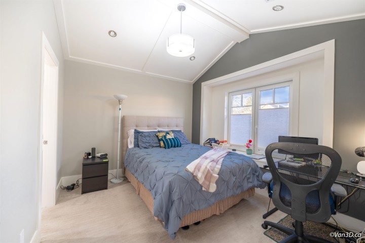 Photo 14 at 146 W 40th Avenue, Cambie, Vancouver West