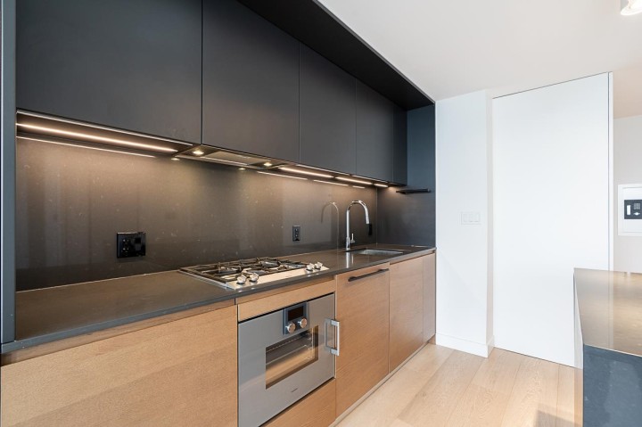 Photo 6 at 2102 - 1289 Hornby Street, Downtown VW, Vancouver West