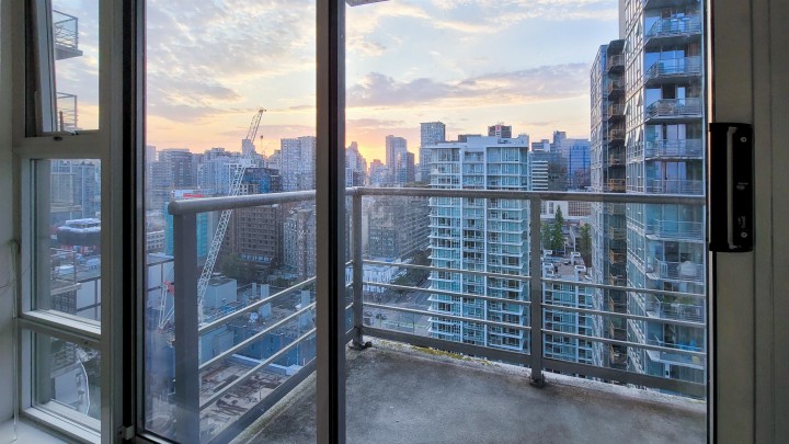 Photo 13 at 2506 - 111 W Georgia Street, Downtown VW, Vancouver West