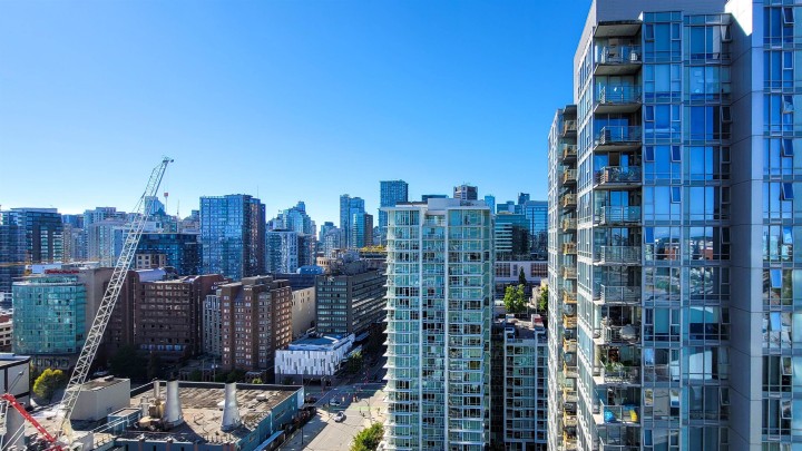 Photo 22 at 2506 - 111 W Georgia Street, Downtown VW, Vancouver West