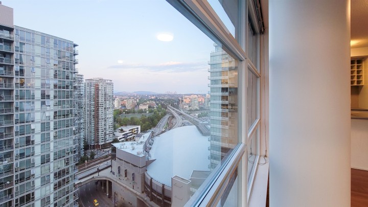 Photo 5 at 2506 - 111 W Georgia Street, Downtown VW, Vancouver West