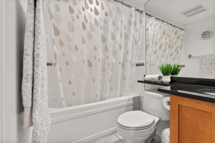 Photo 23 at 308 - 2161 W 12th Avenue, Kitsilano, Vancouver West