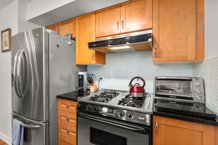 Photo 13 at 308 - 2161 W 12th Avenue, Kitsilano, Vancouver West