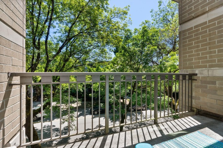 Photo 12 at 308 - 2161 W 12th Avenue, Kitsilano, Vancouver West