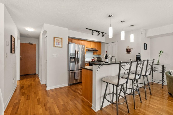 Photo 7 at 308 - 2161 W 12th Avenue, Kitsilano, Vancouver West