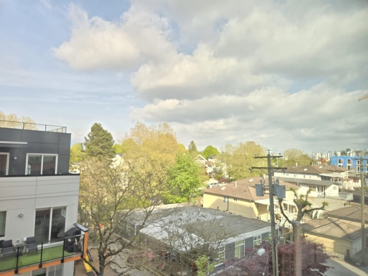 Photo 12 at 512 - 2689 Kingsway, Collingwood VE, Vancouver East