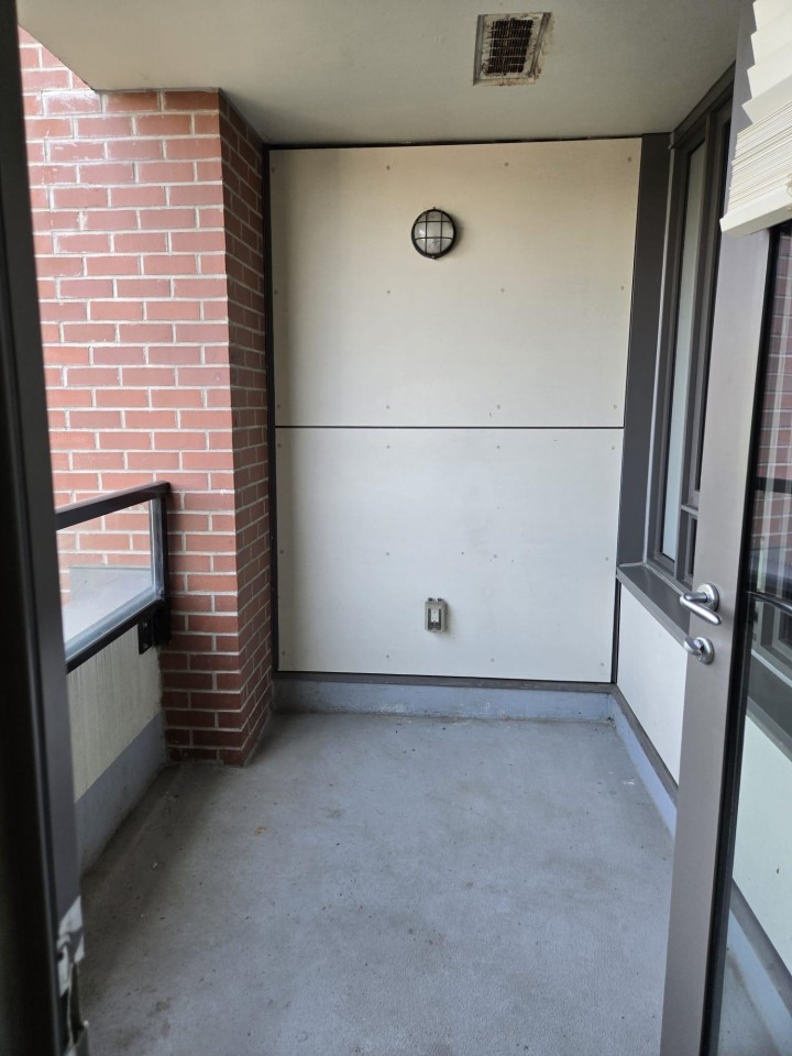 Photo 11 at 512 - 2689 Kingsway, Collingwood VE, Vancouver East