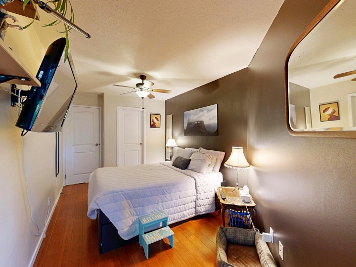 Photo 16 at 201 - 2222 Prince Edward Street, Mount Pleasant VE, Vancouver East