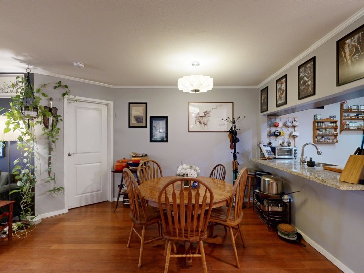 Photo 12 at 201 - 2222 Prince Edward Street, Mount Pleasant VE, Vancouver East