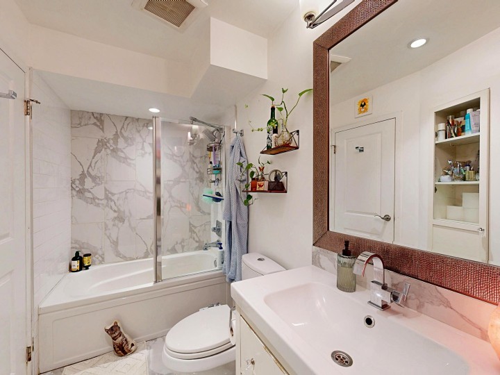 Photo 20 at 201 - 2222 Prince Edward Street, Mount Pleasant VE, Vancouver East