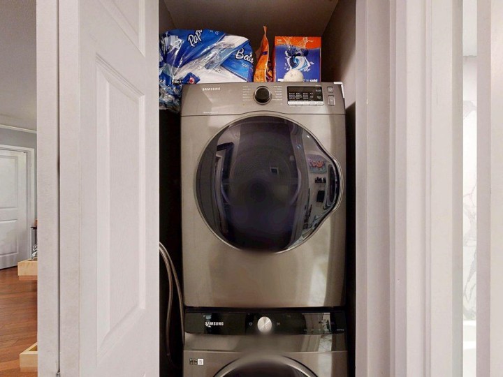 Photo 25 at 201 - 2222 Prince Edward Street, Mount Pleasant VE, Vancouver East