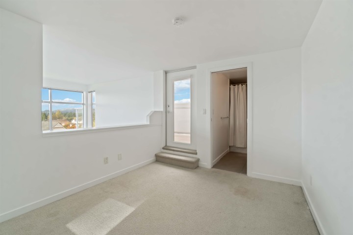 Photo 17 at PH4 - 1288 Chesterfield Avenue, Central Lonsdale, North Vancouver