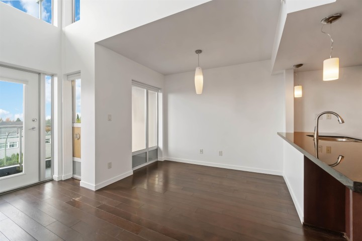 Photo 7 at PH4 - 1288 Chesterfield Avenue, Central Lonsdale, North Vancouver