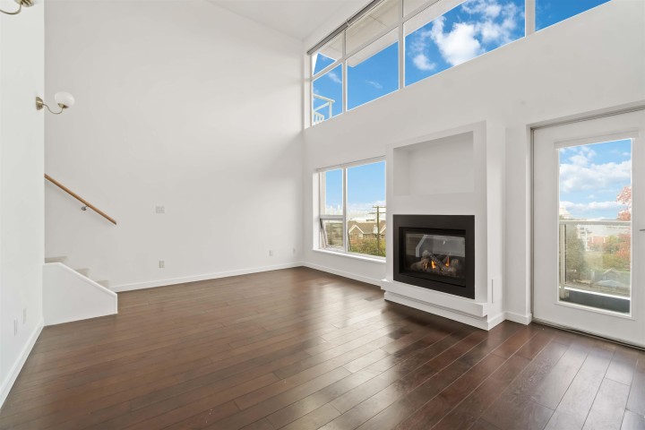 Photo 10 at PH4 - 1288 Chesterfield Avenue, Central Lonsdale, North Vancouver