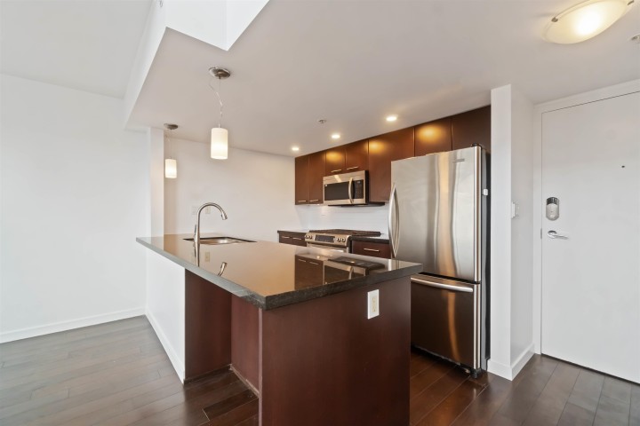 Photo 4 at PH4 - 1288 Chesterfield Avenue, Central Lonsdale, North Vancouver