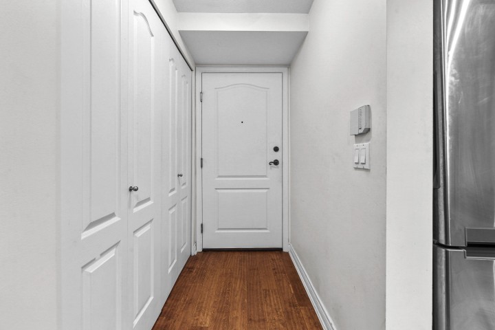 Photo 21 at 3068 W 4th Avenue, Kitsilano, Vancouver West