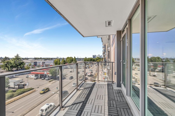 Photo 16 at 406 - 8181 Chester Street, South Vancouver, Vancouver East