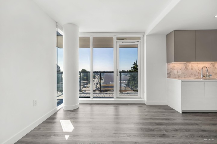 Photo 7 at 406 - 8181 Chester Street, South Vancouver, Vancouver East