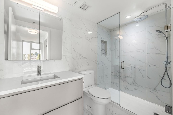 Photo 14 at 406 - 8181 Chester Street, South Vancouver, Vancouver East