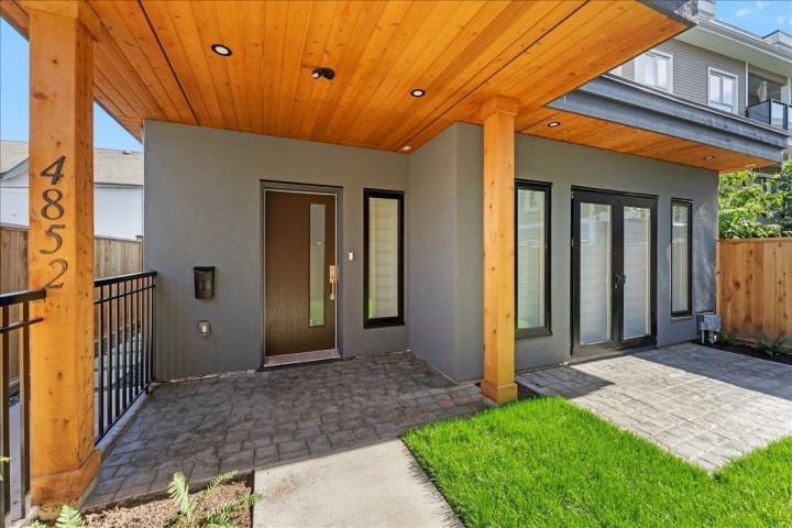 Photo 1 at 4852 Slocan Street, Collingwood VE, Vancouver East