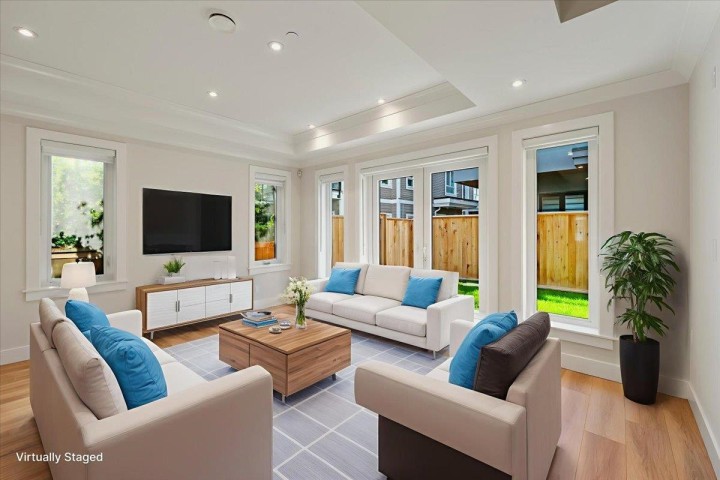 Photo 5 at 4852 Slocan Street, Collingwood VE, Vancouver East